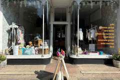 Vintage-Looks-Shop-front